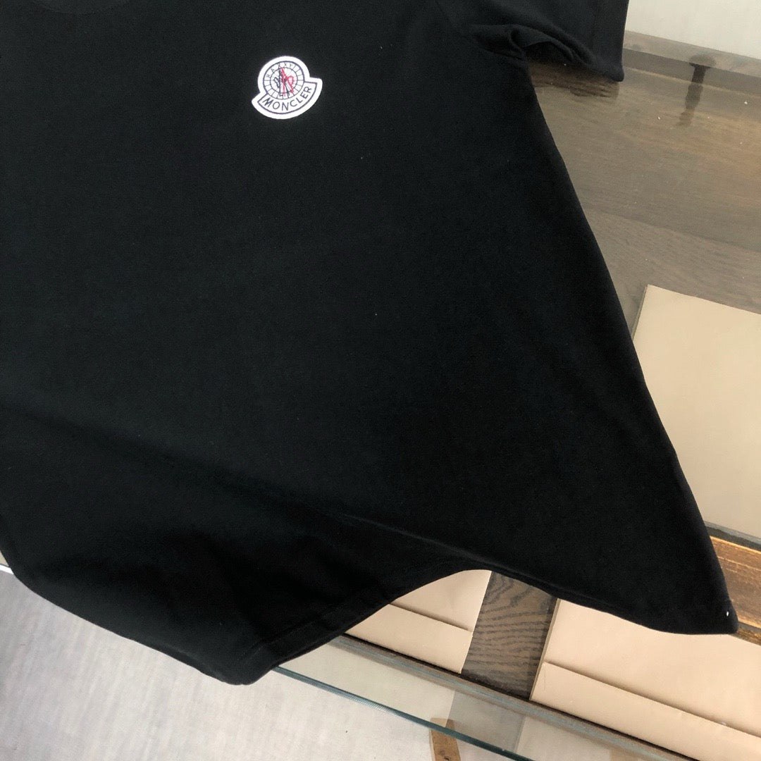 Moncler T-shirt