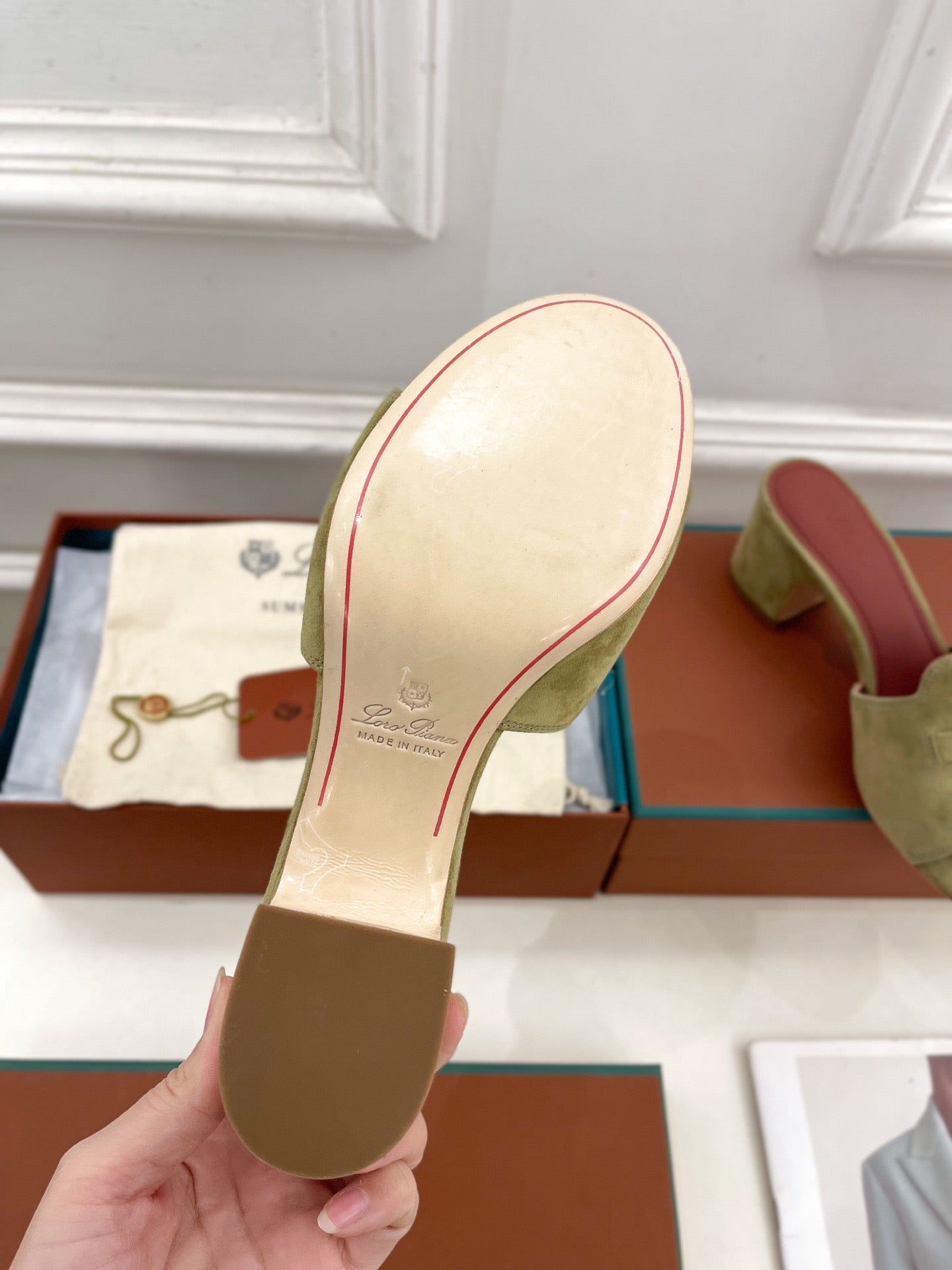 LP Sandals