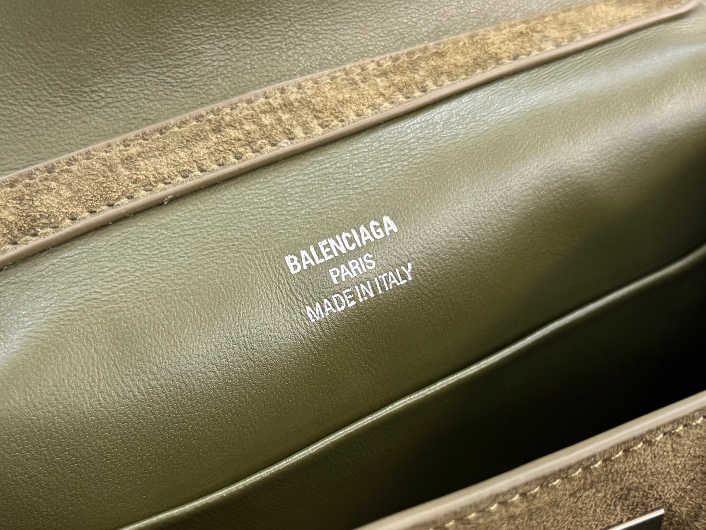 Balenciaga Rodeo Handbag 22x10x8cm