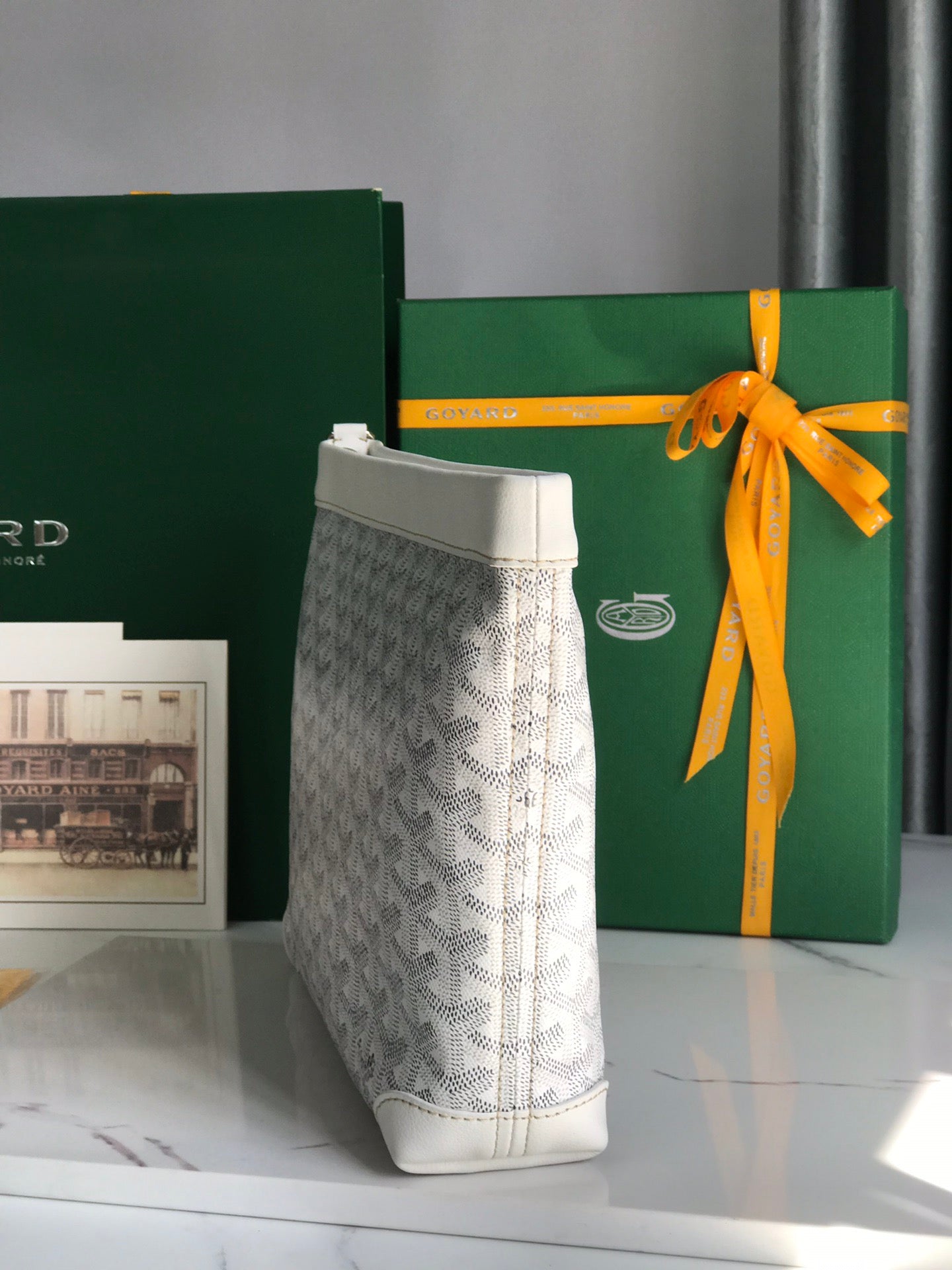 Goyard Conti
