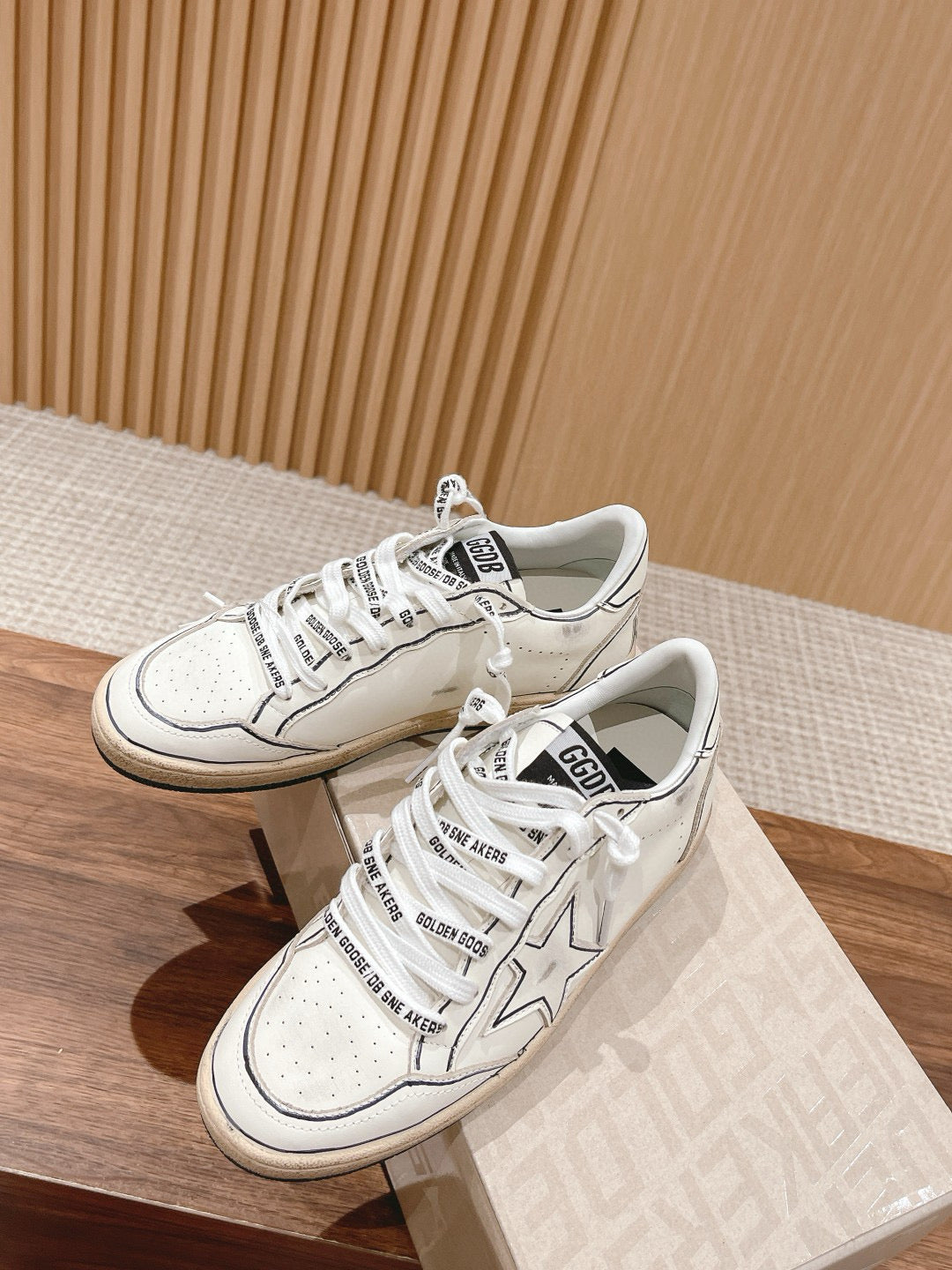 Golden Goose Sneaker