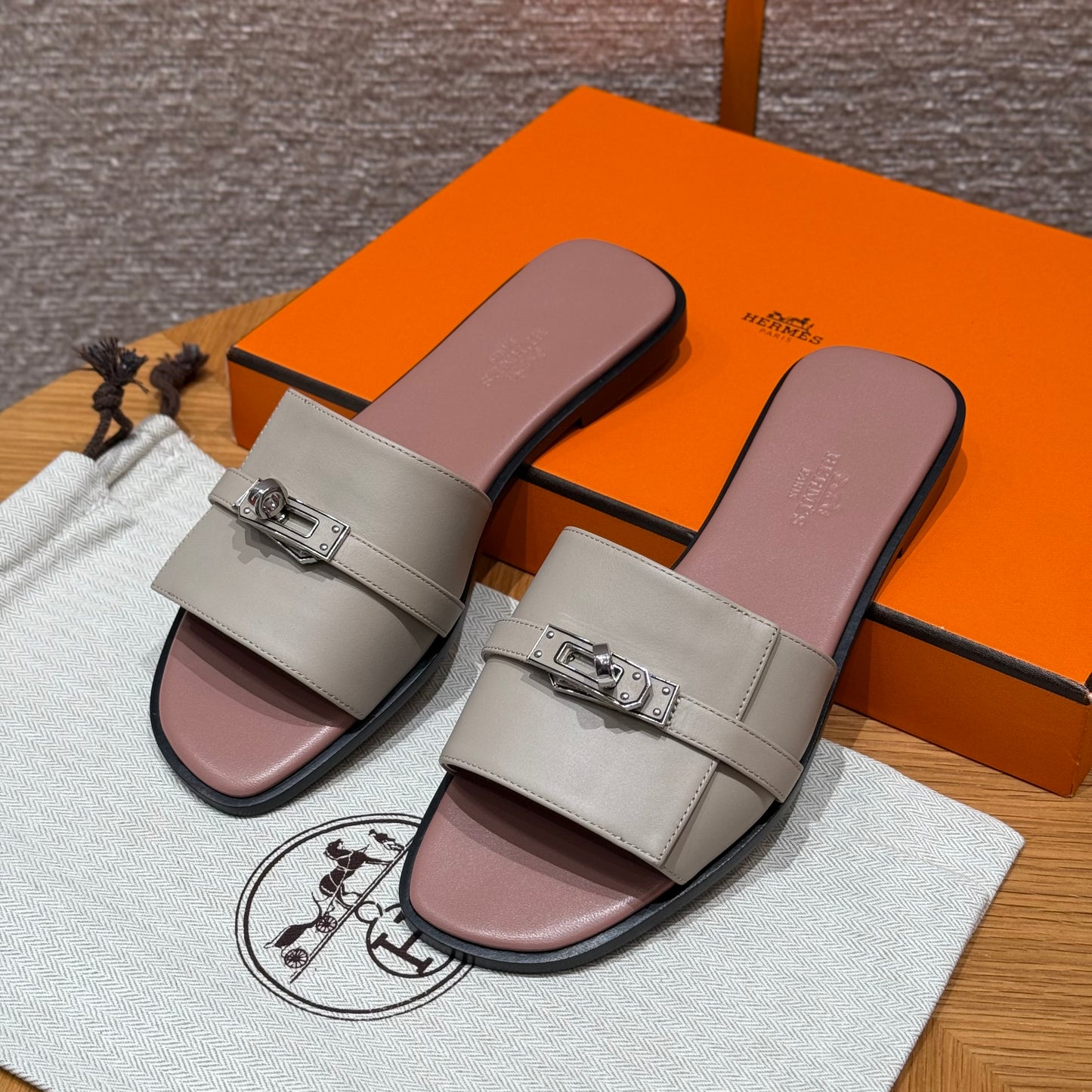 Hermes Slippers
