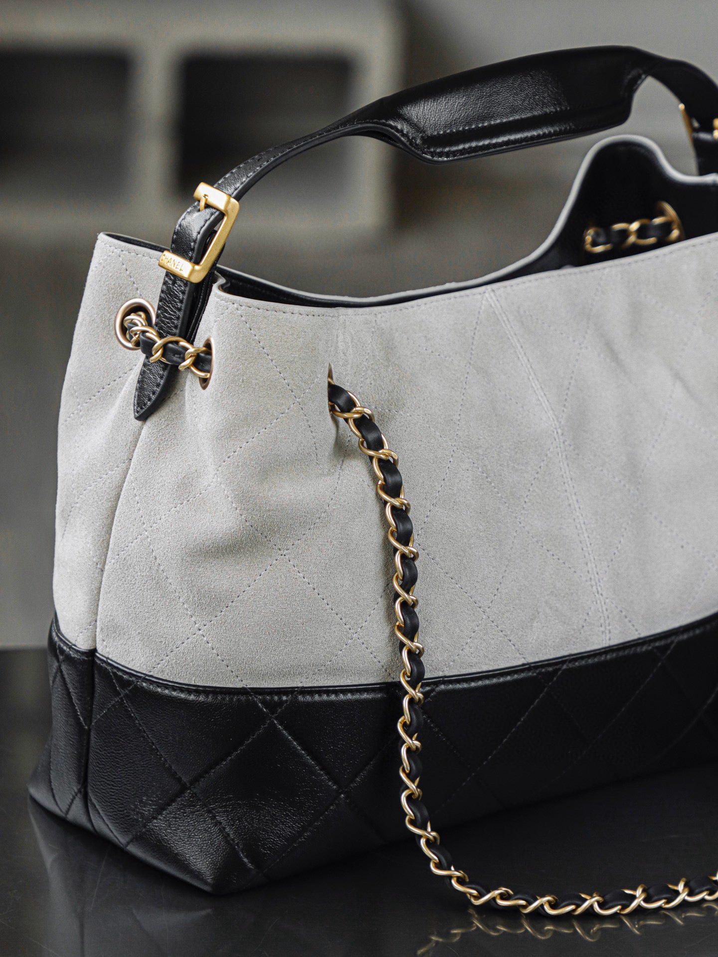 Chanel 25A Hobo Bag (small)