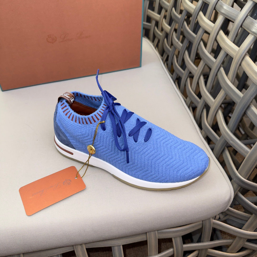 LP Sneakers
