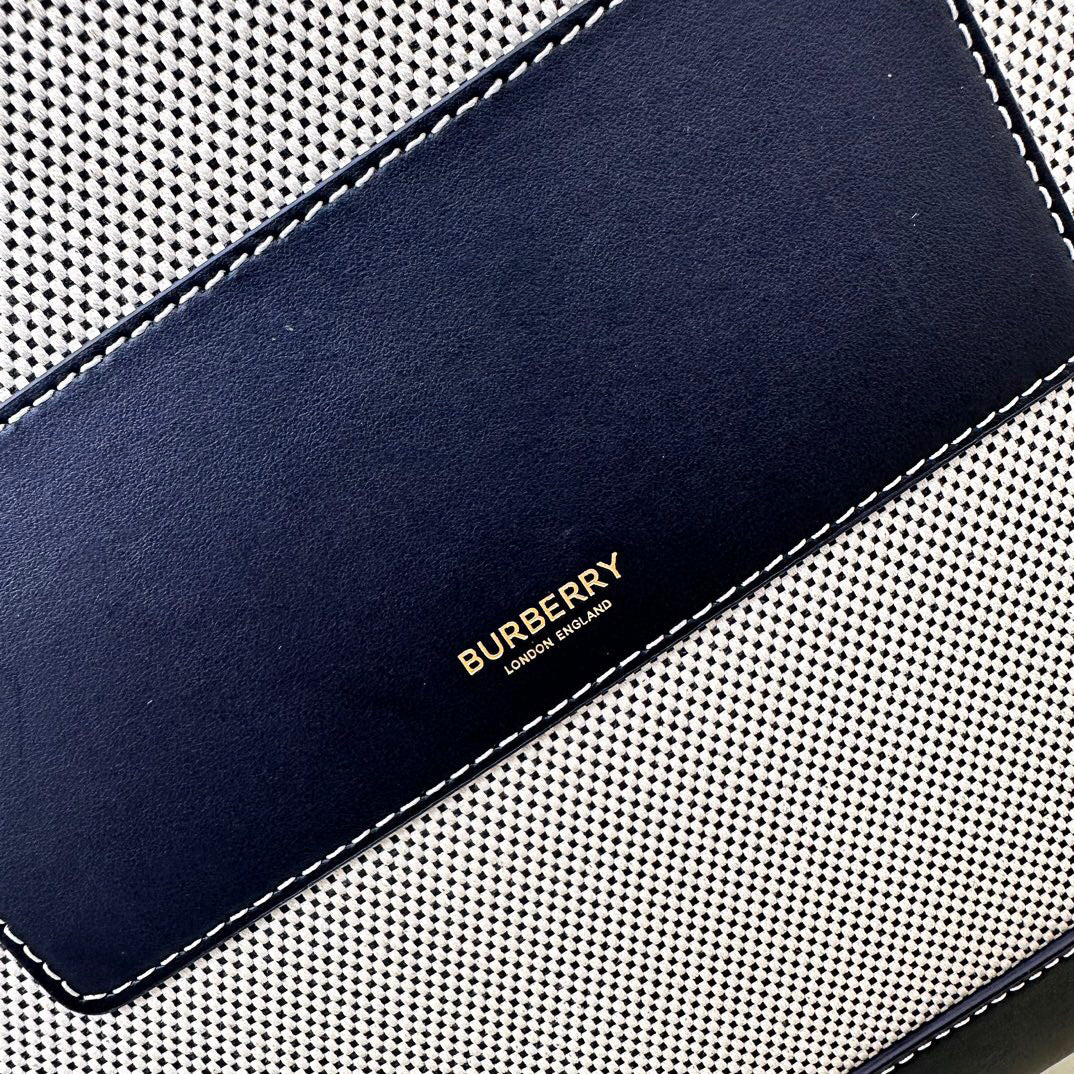 Burberry Tote