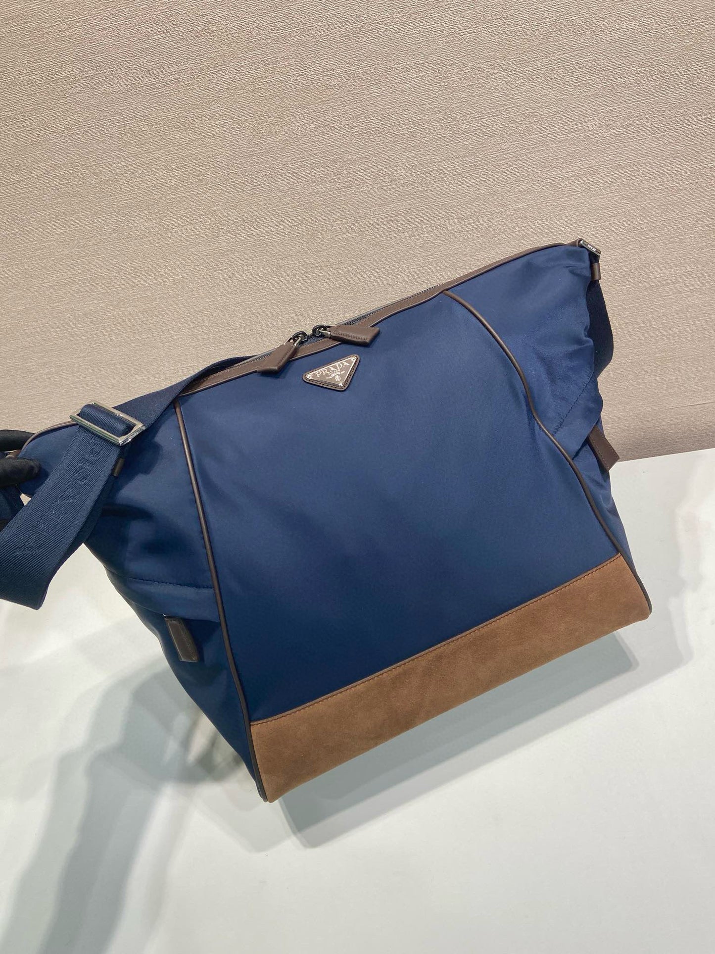 Prada Messenger Bag 34x34x17CM