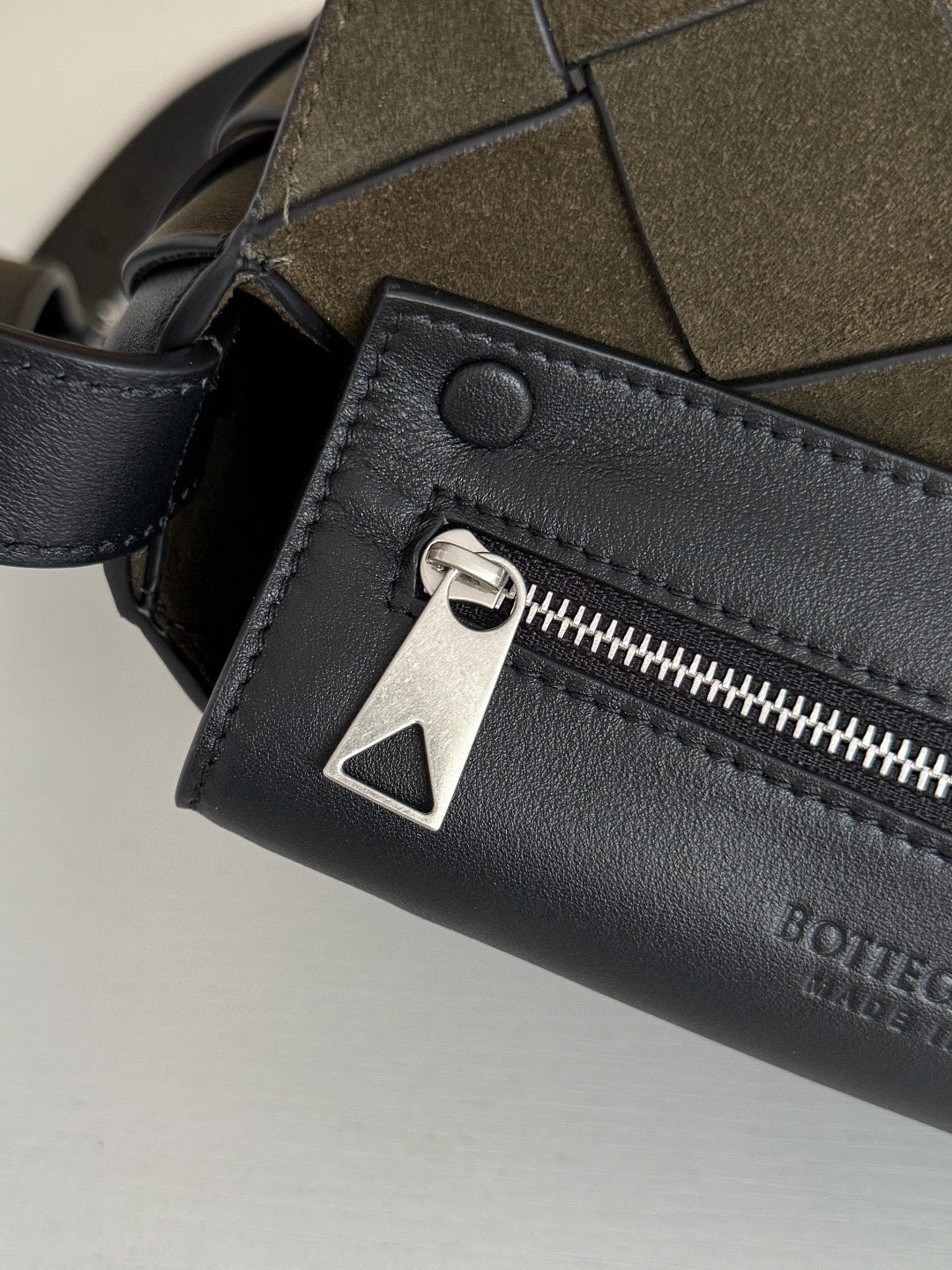 BV Diago Fondant Crossbody Bag