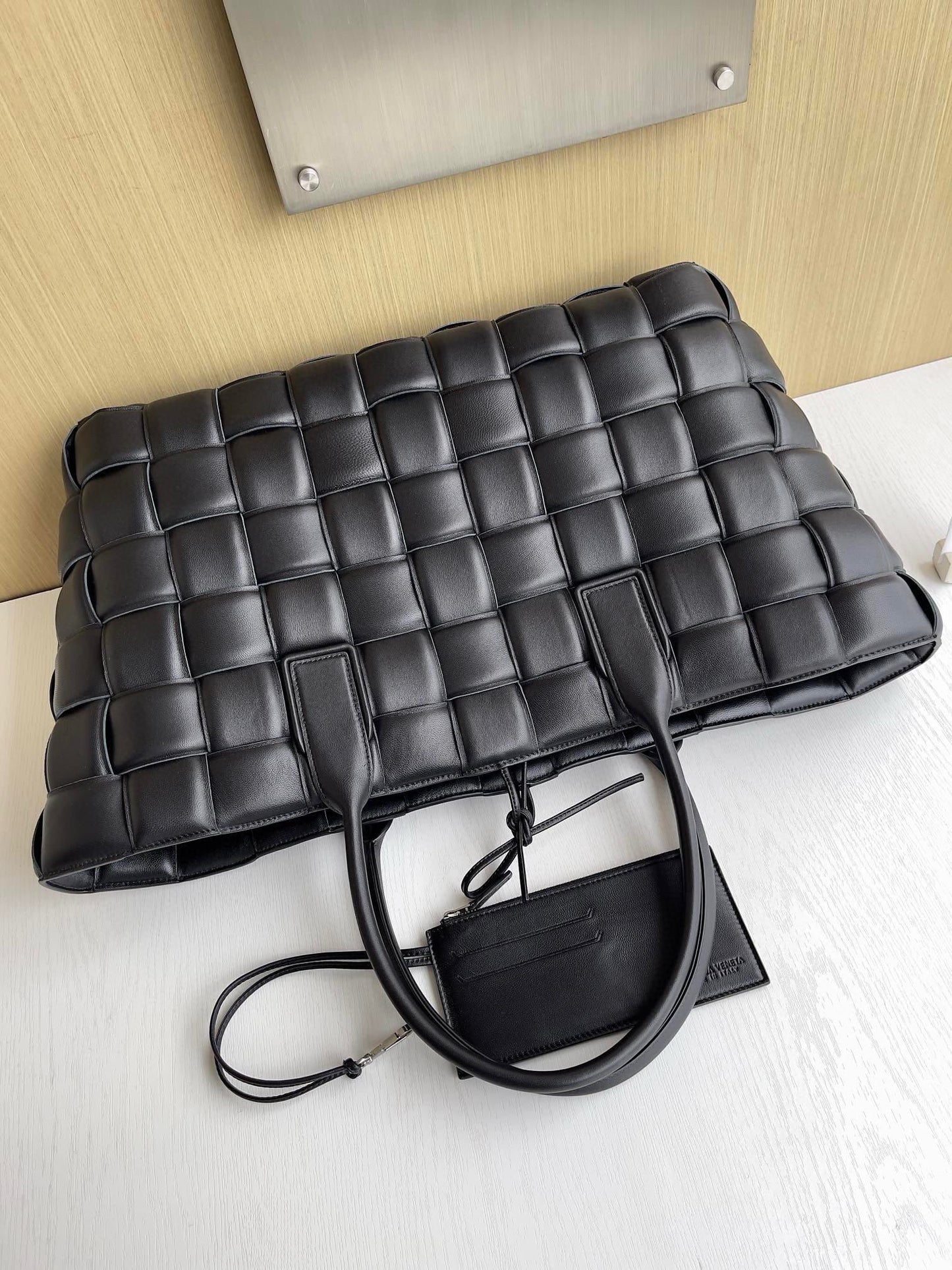 BV Large Padded Intrecciato Tote Bag 50x42x18cm