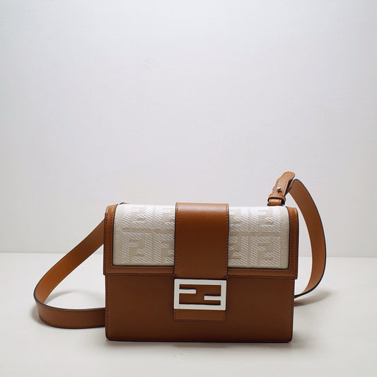 FENDI BAGUETTE 22.5*4*16