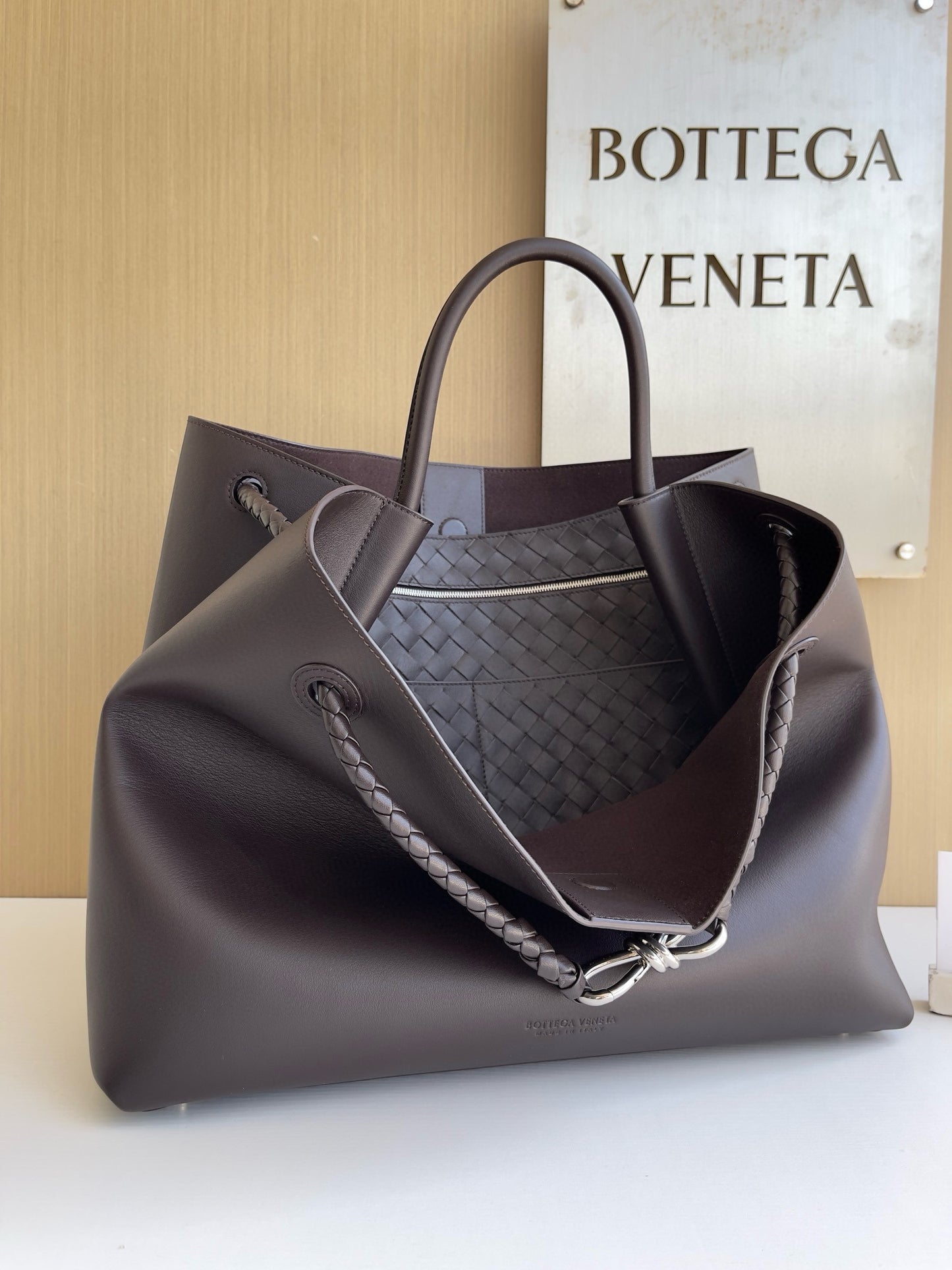 BV Andiamo Bag