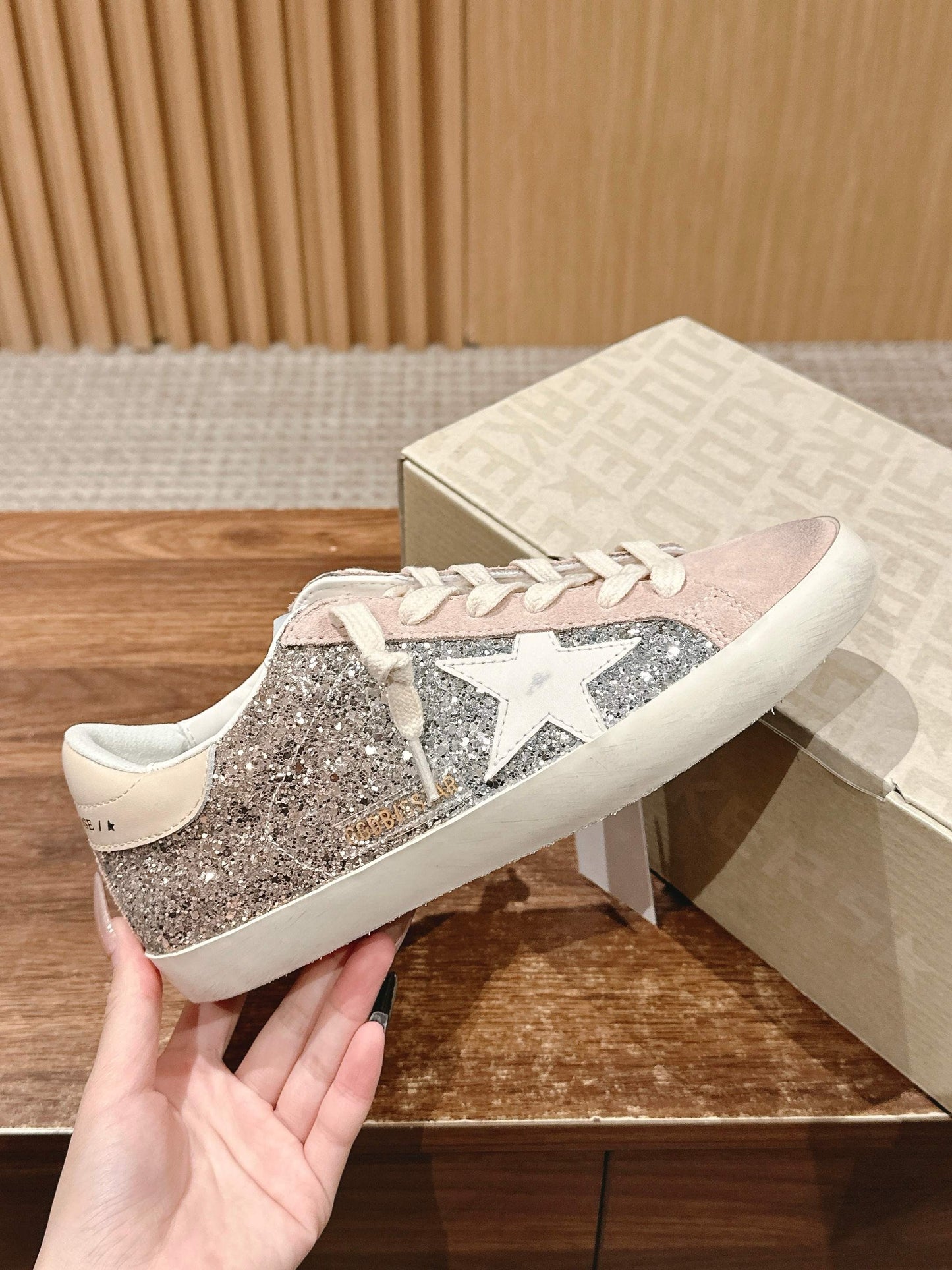 Golden Goose Sneaker