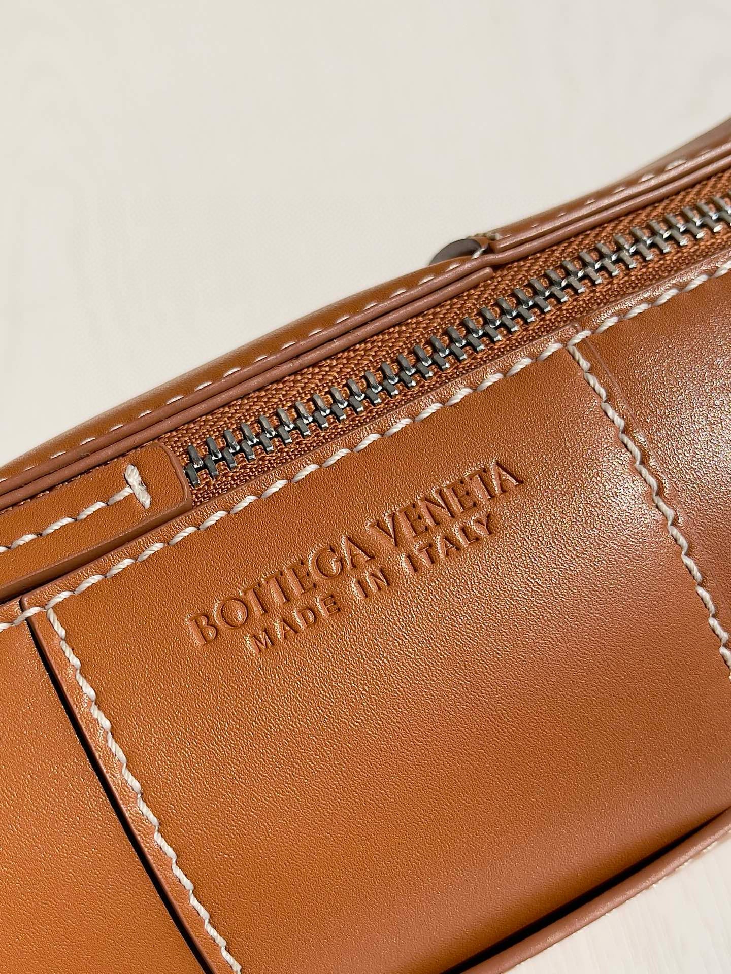 BV Small Canette Bag