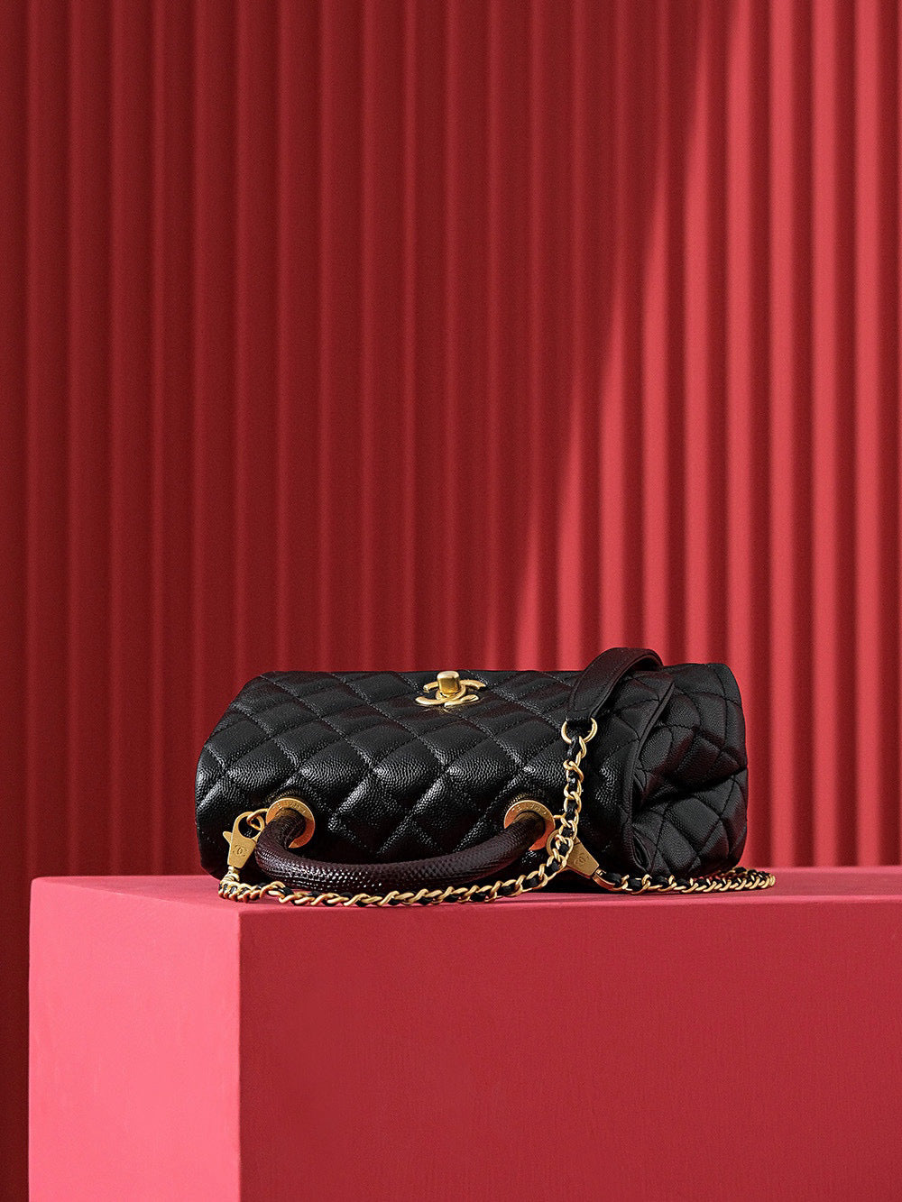 Chanel Coco Handle Bag (14x24x10cm)