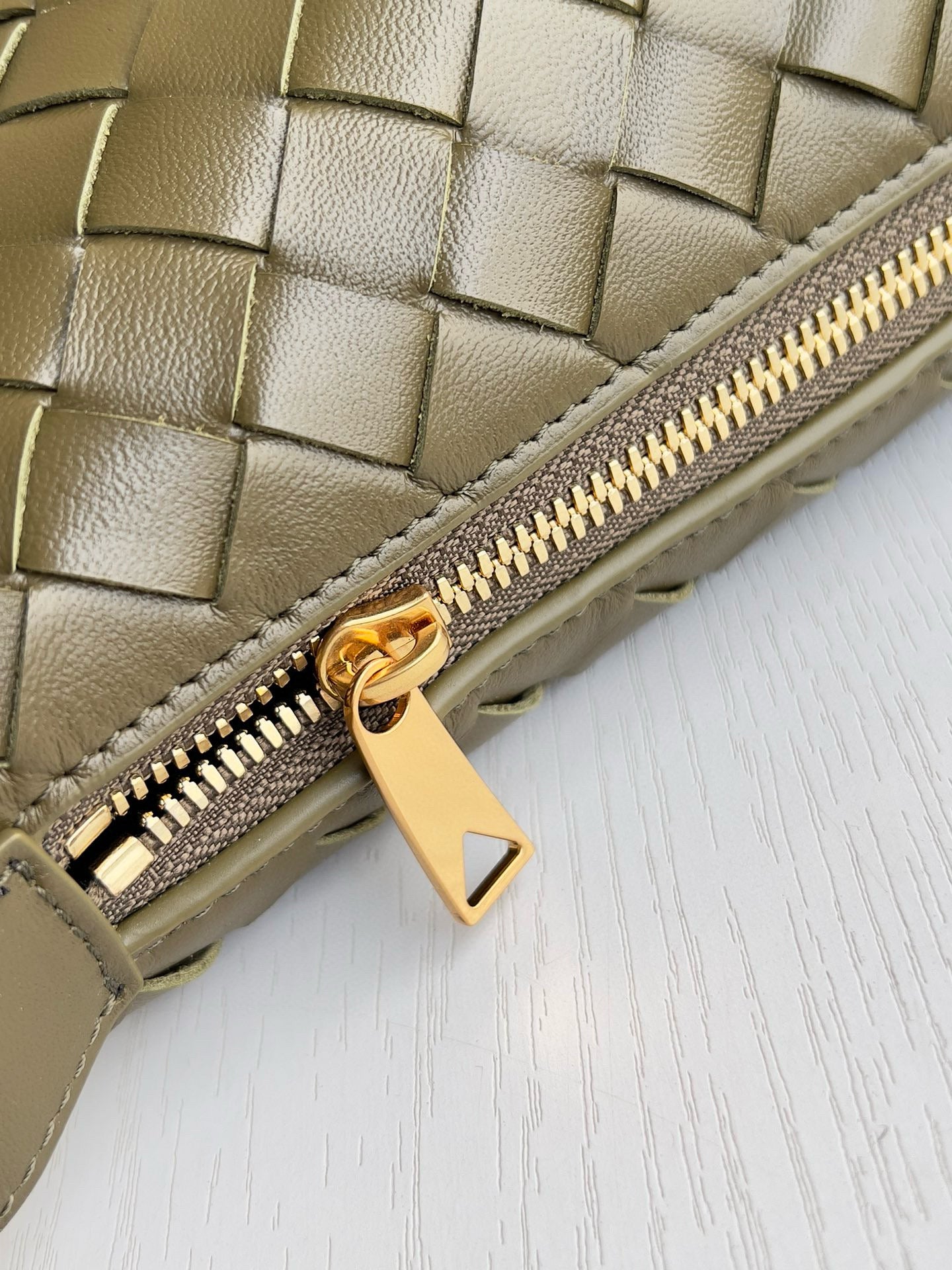 BV Wallace Mini Intrecciato Shoulder Bag