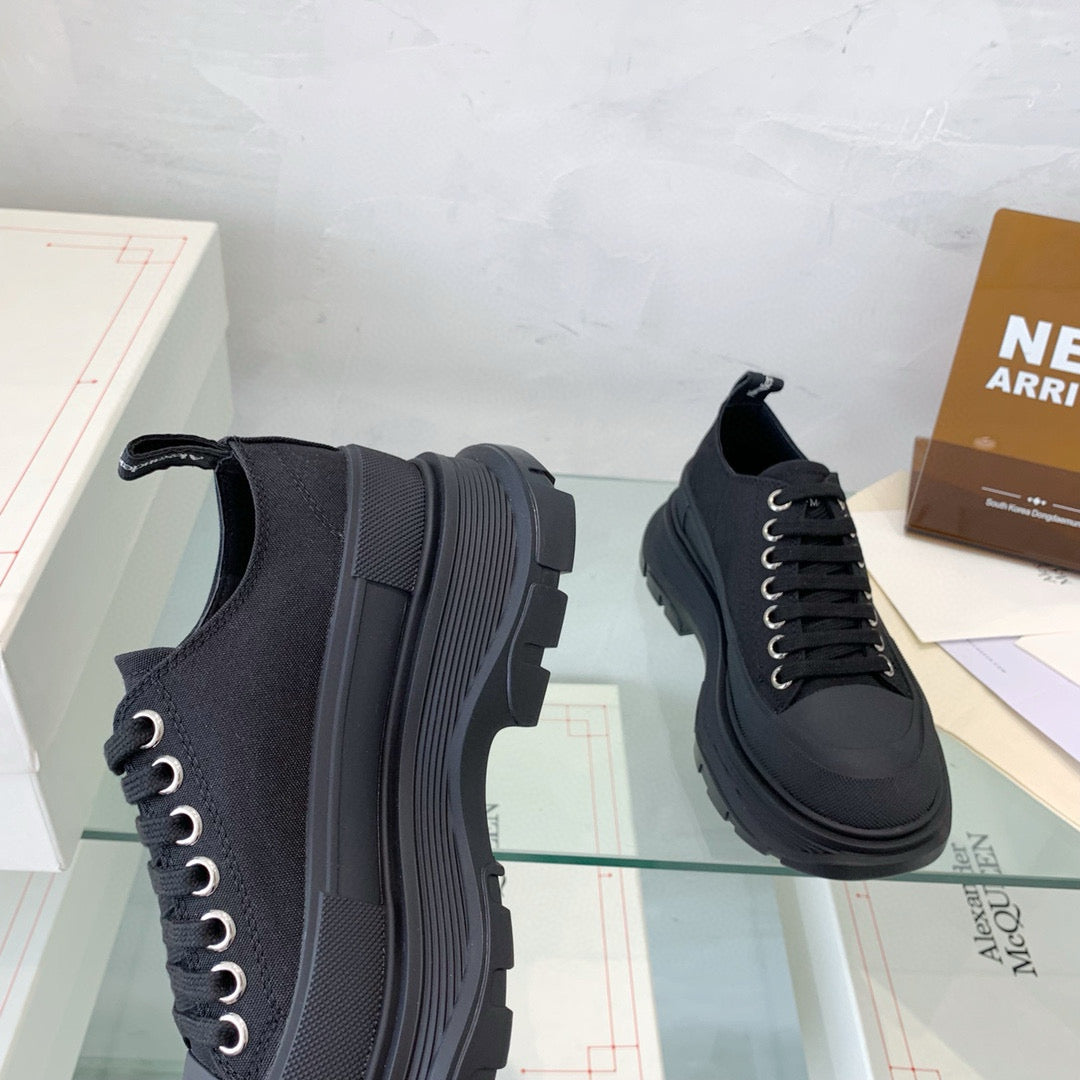 Alexander McQueen Sneakers