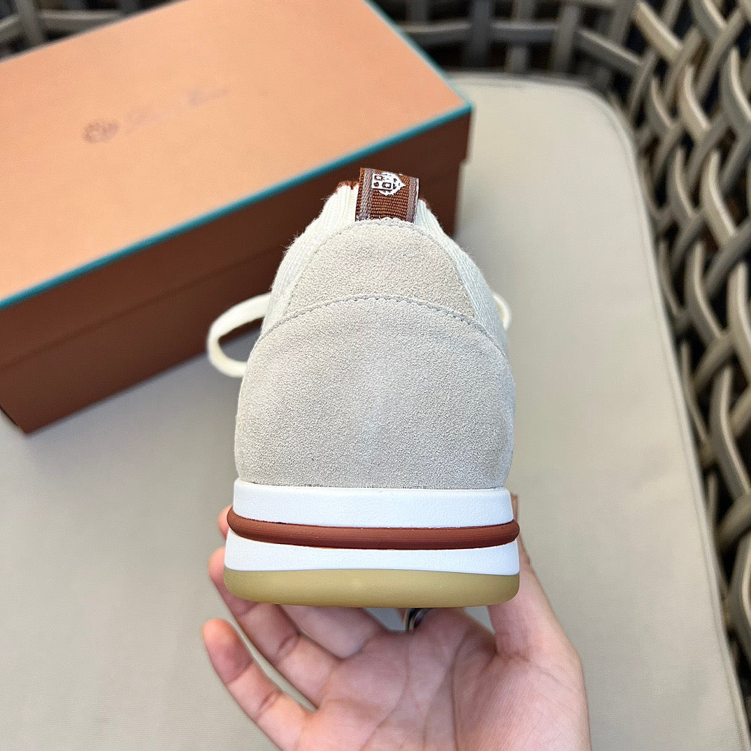 LP Sneakers