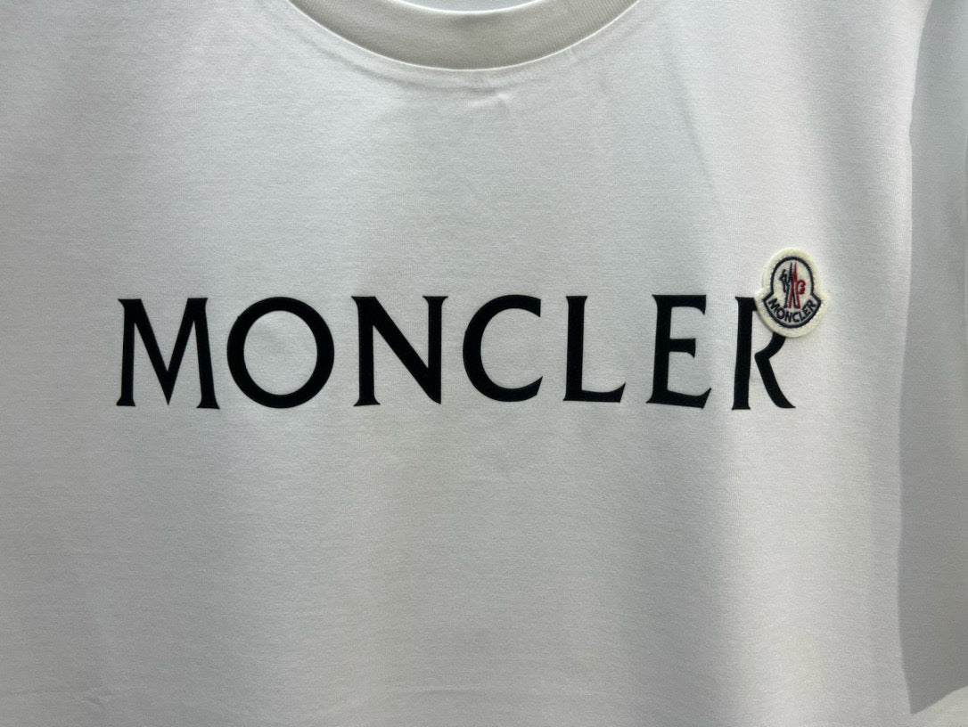 Moncler T-shirt