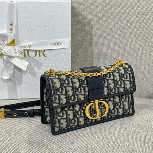 Dior Montaigne Bag