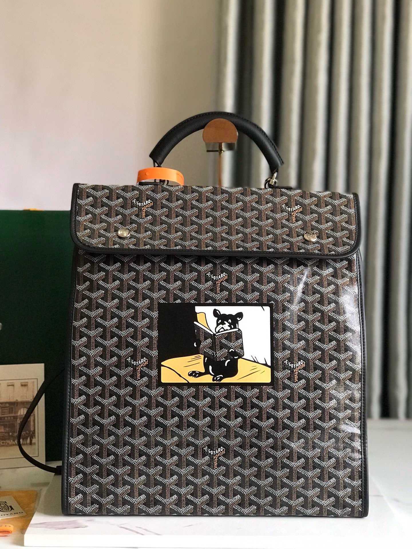 Goyard Backpack 33x35x16cm