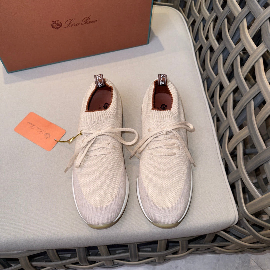 LP Sneakers