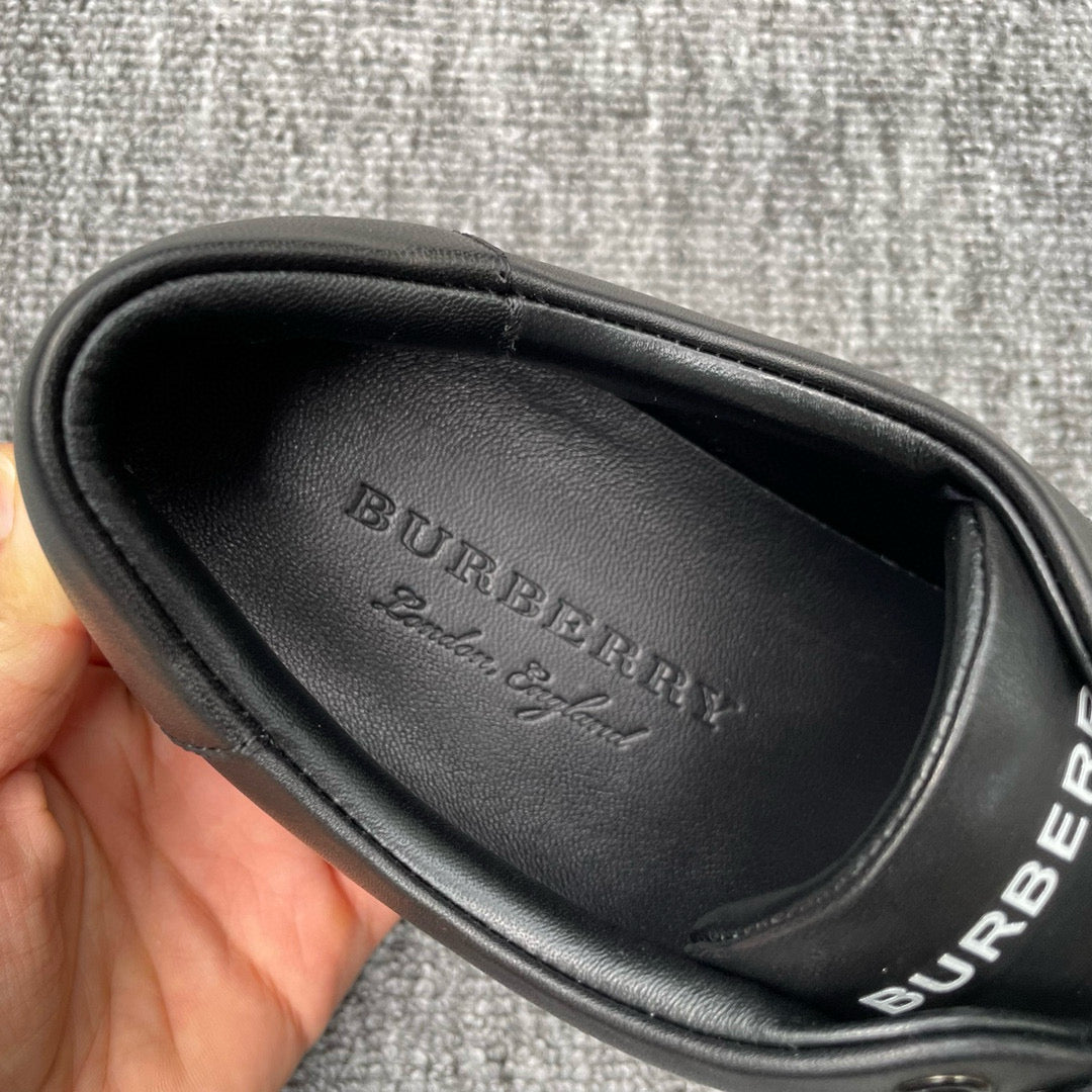 Burberry Sneakers