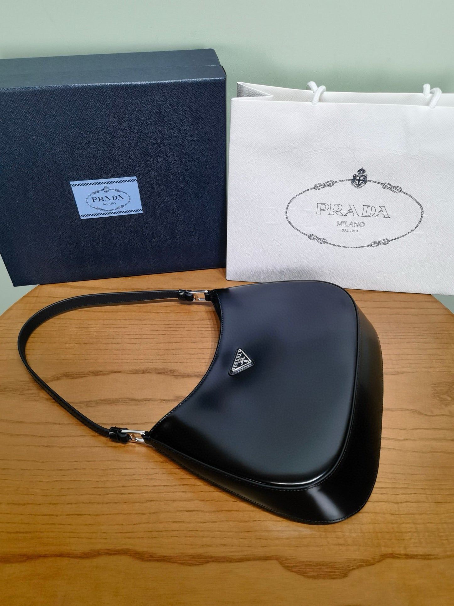 Prada Cleo Shoulder Bag 27x15x5.5cm
