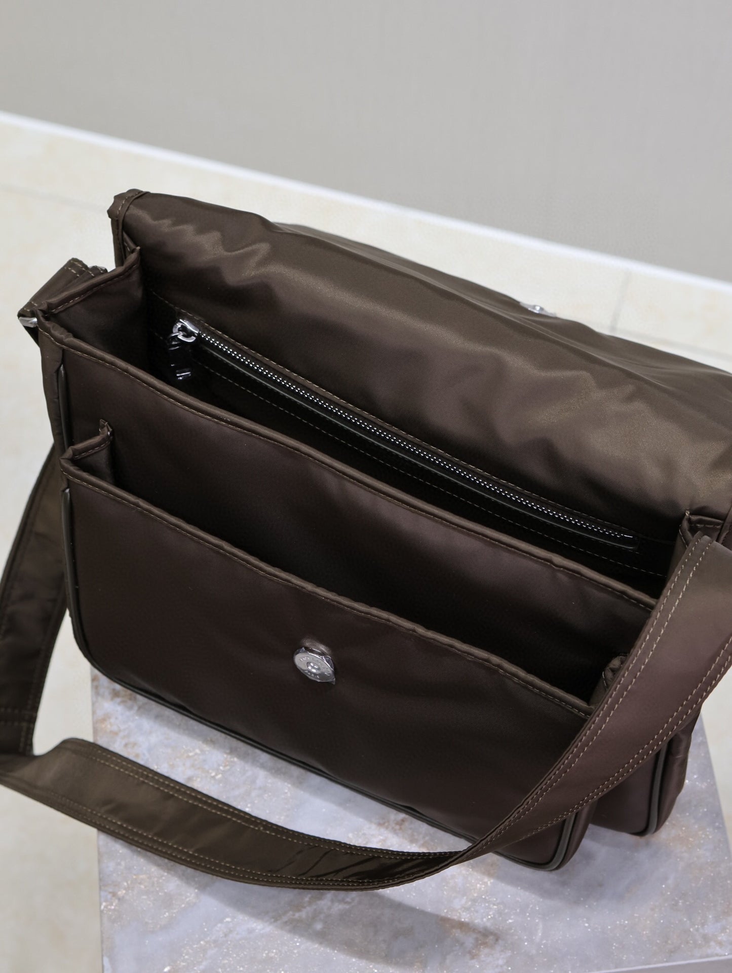 YSL SLING BAG 32×23×9cm