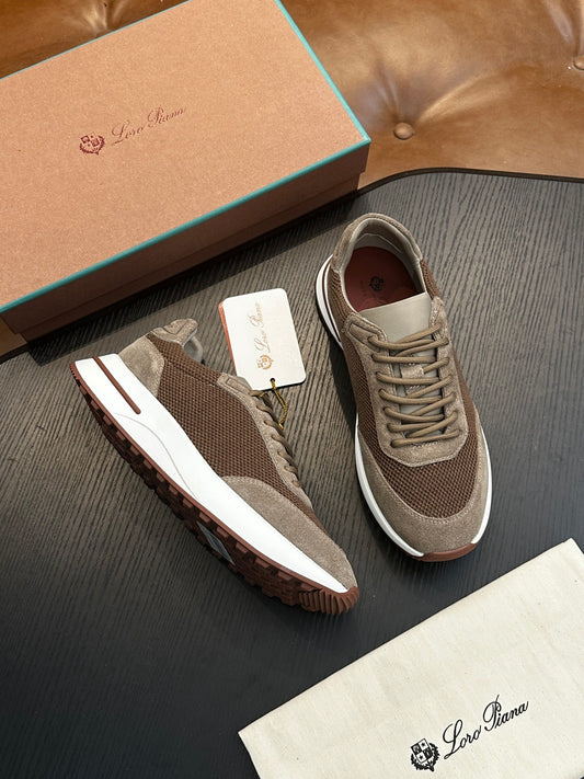 LP Sneakers
