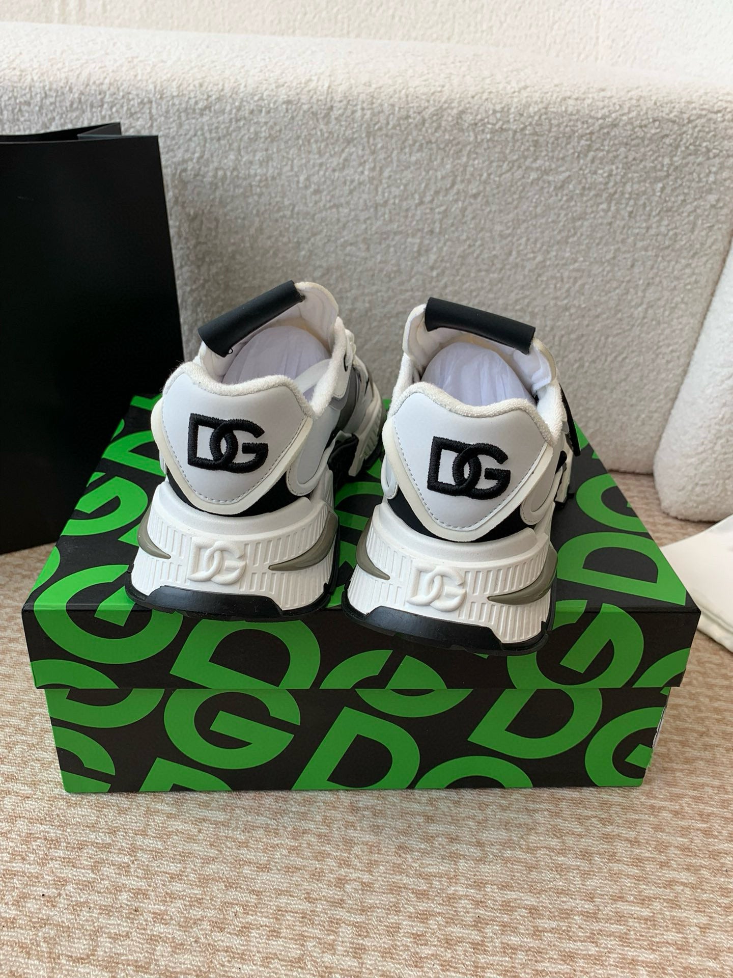 DG Sneakers