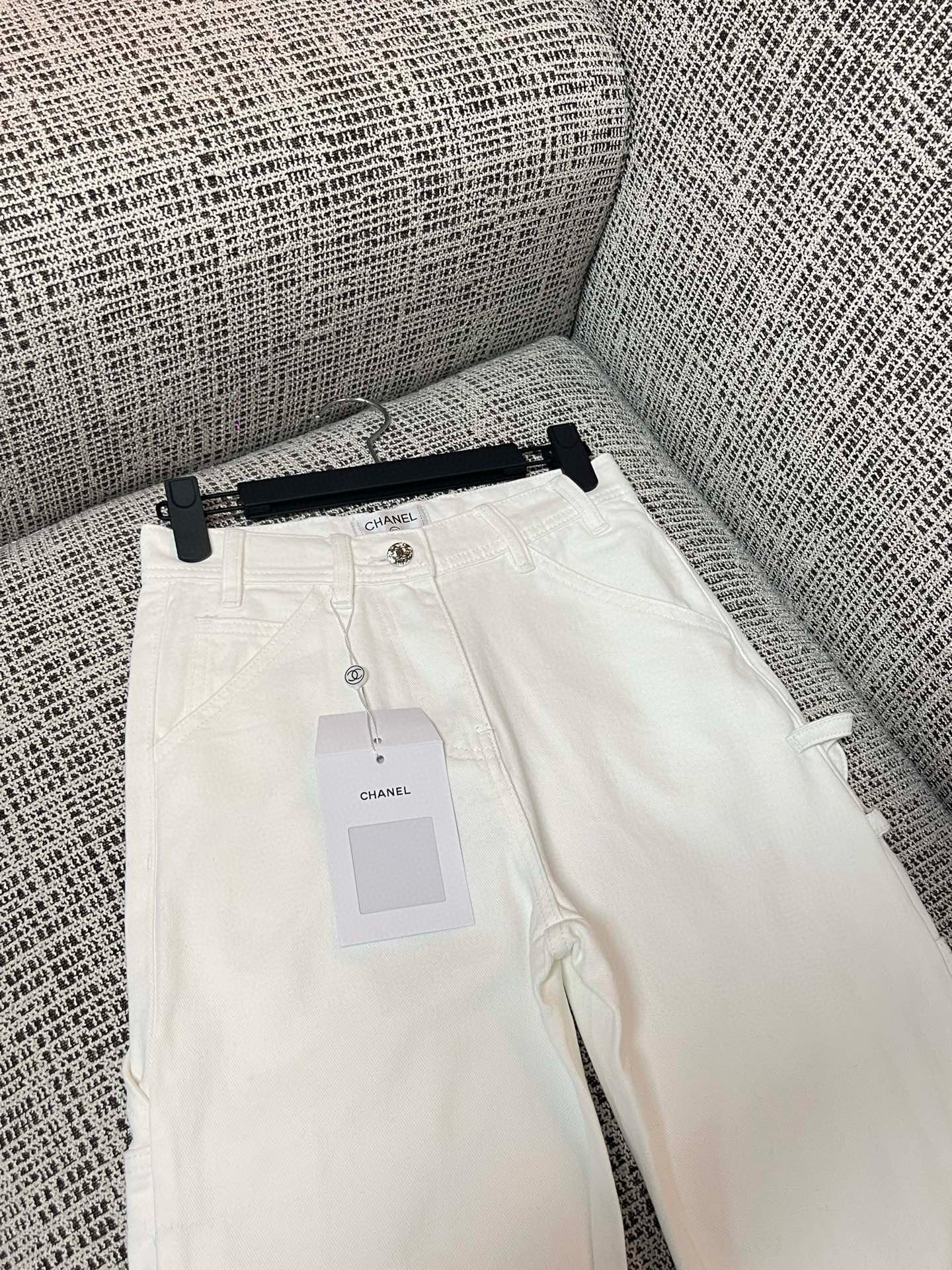 Chanel Jeans
