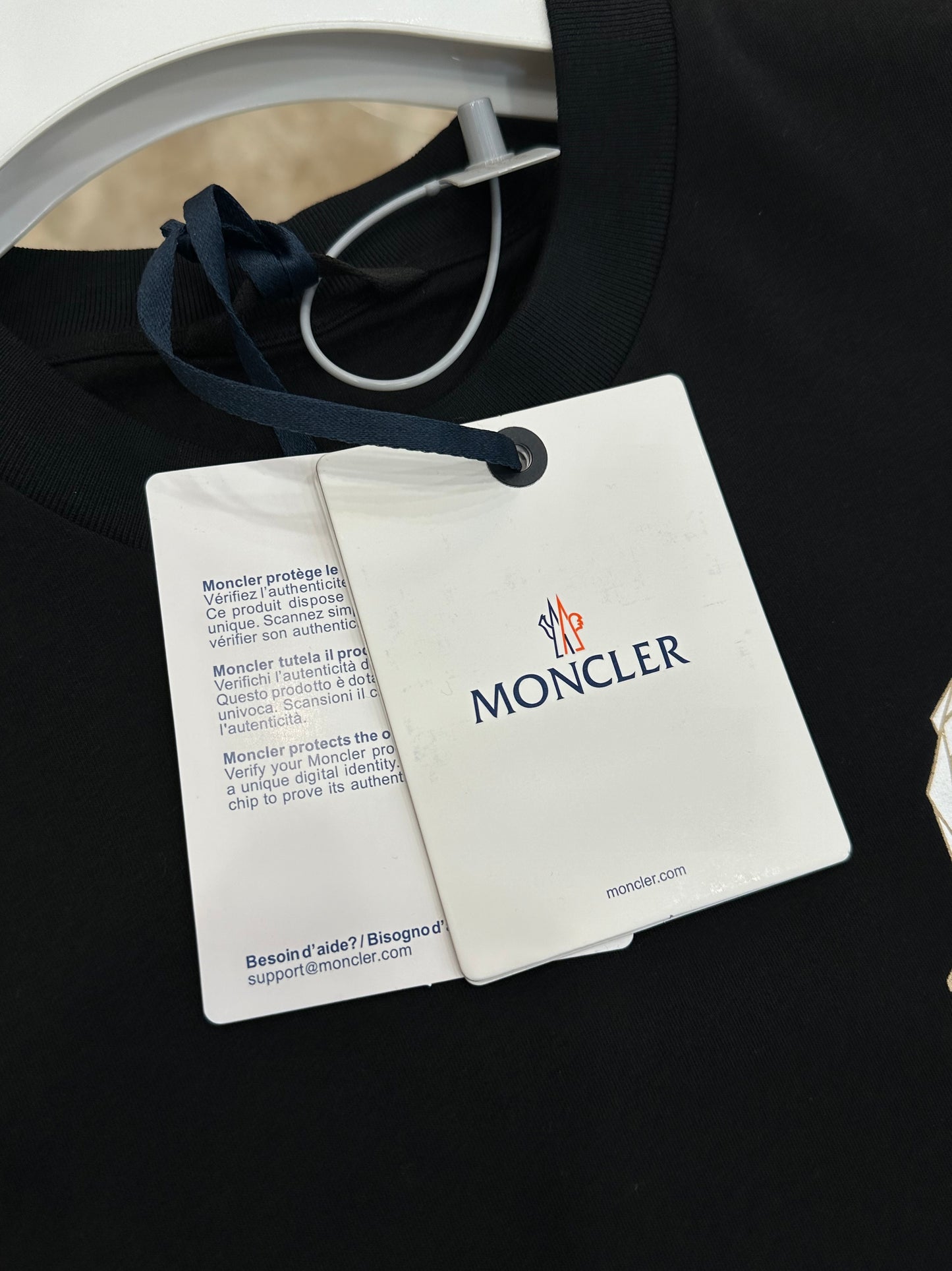 Moncler T-shirt