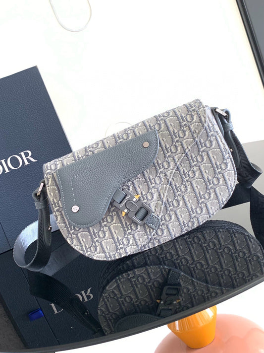 Dior Saddle Bag