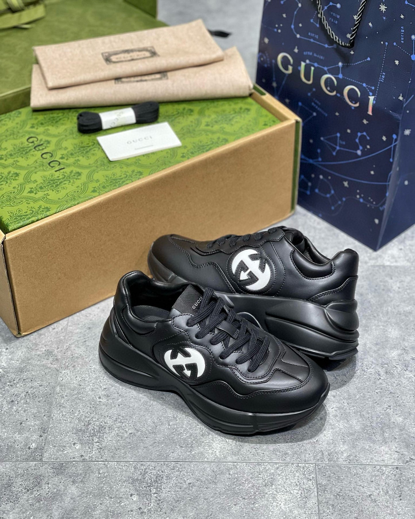 Gucci Sneakers