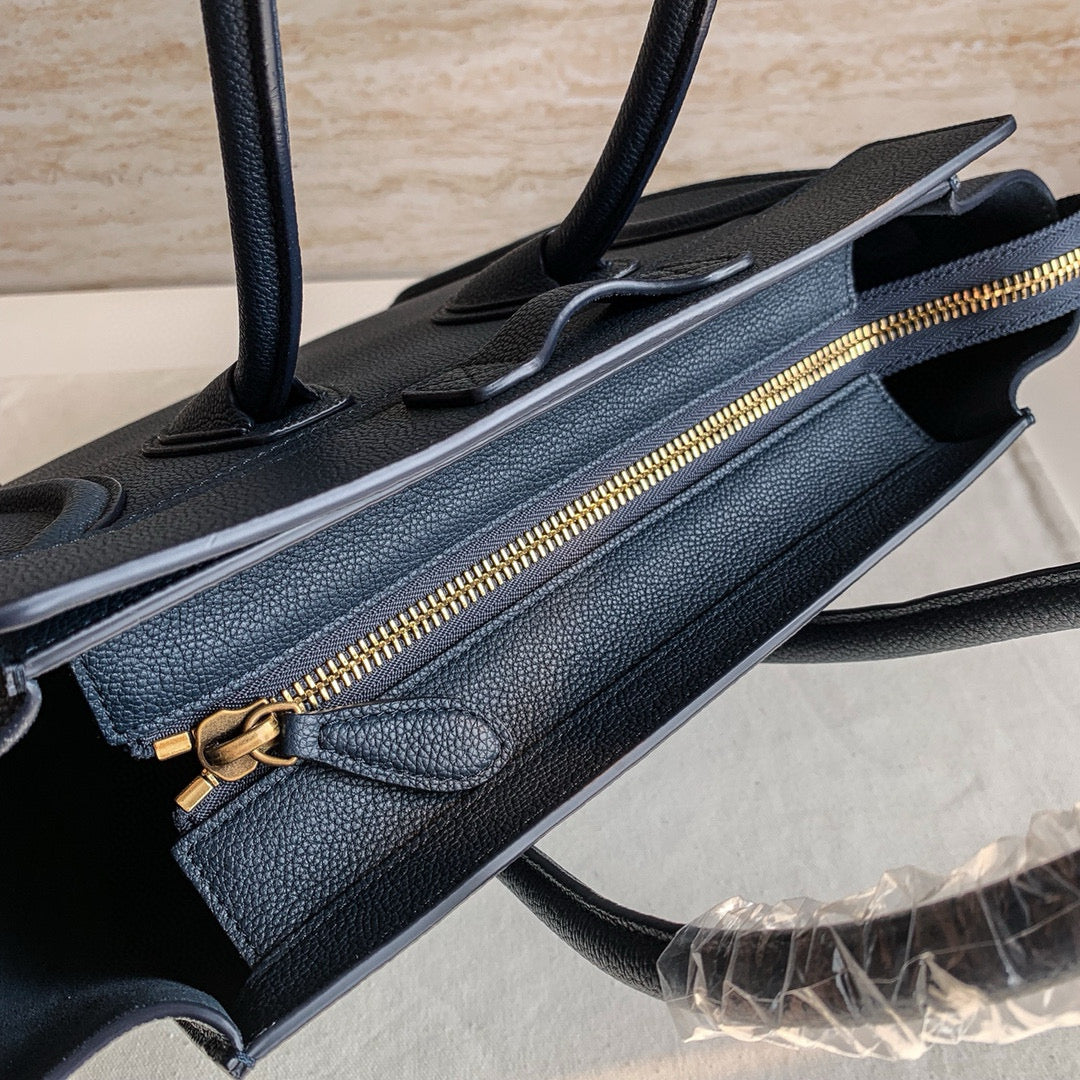 Celine Duffel