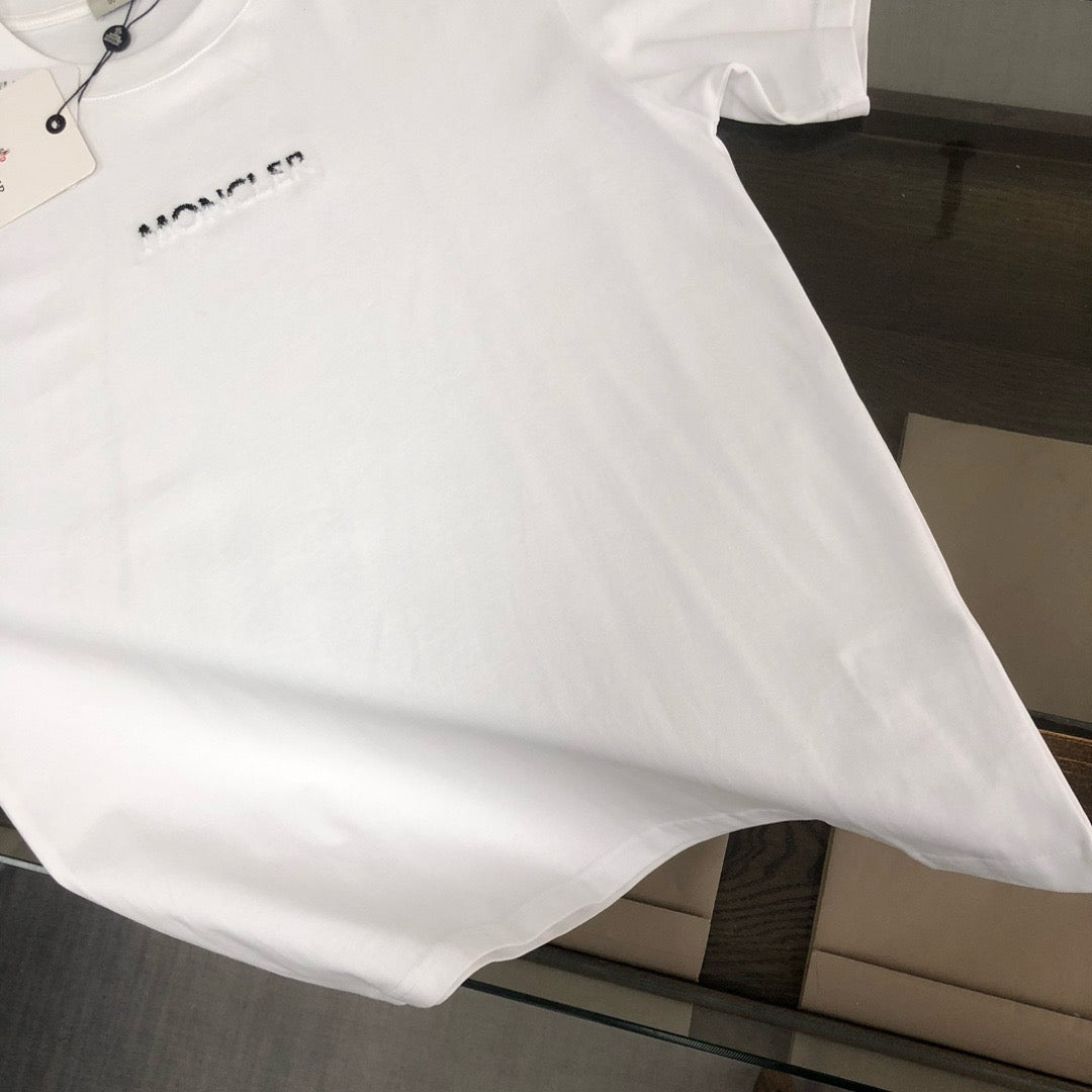 Moncler T-shirt