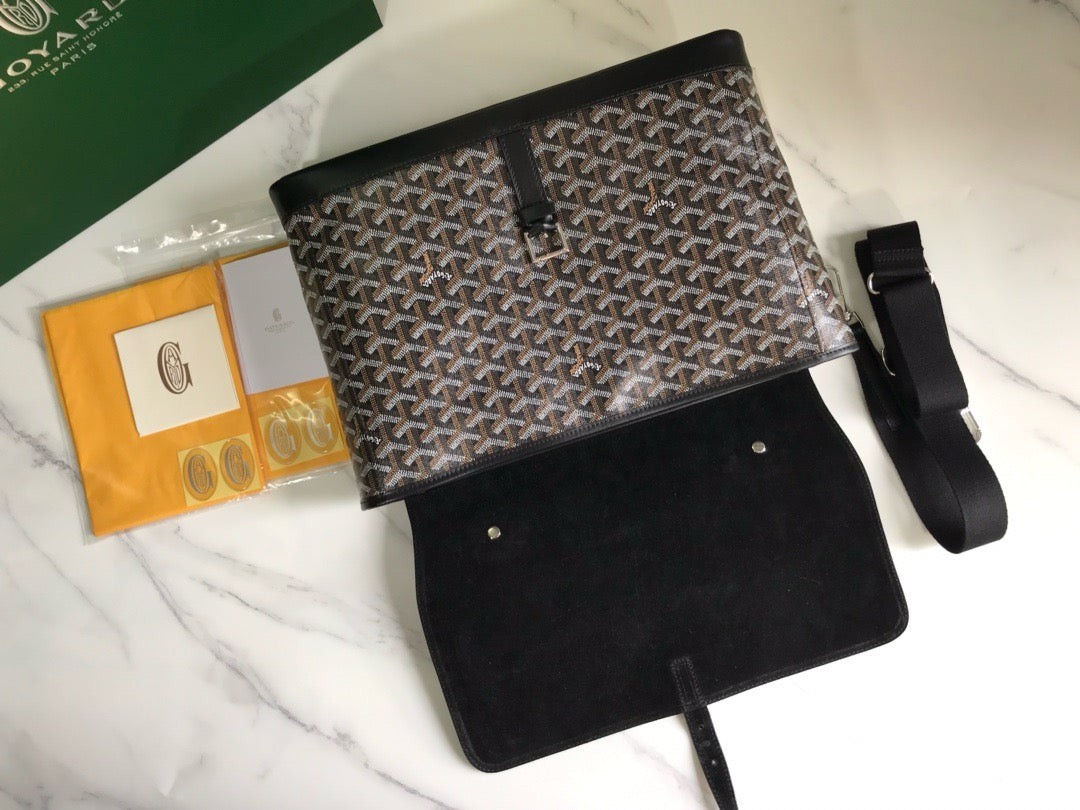 Goyard Messenger Bag 38x26x8cm