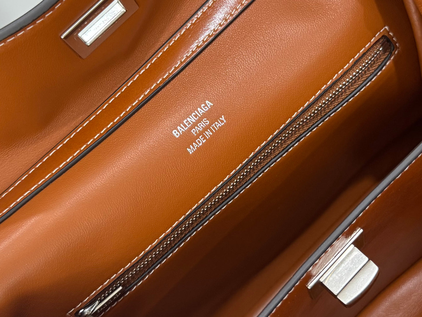 Balenciaga Rodeo Handbag 40x30x13cm