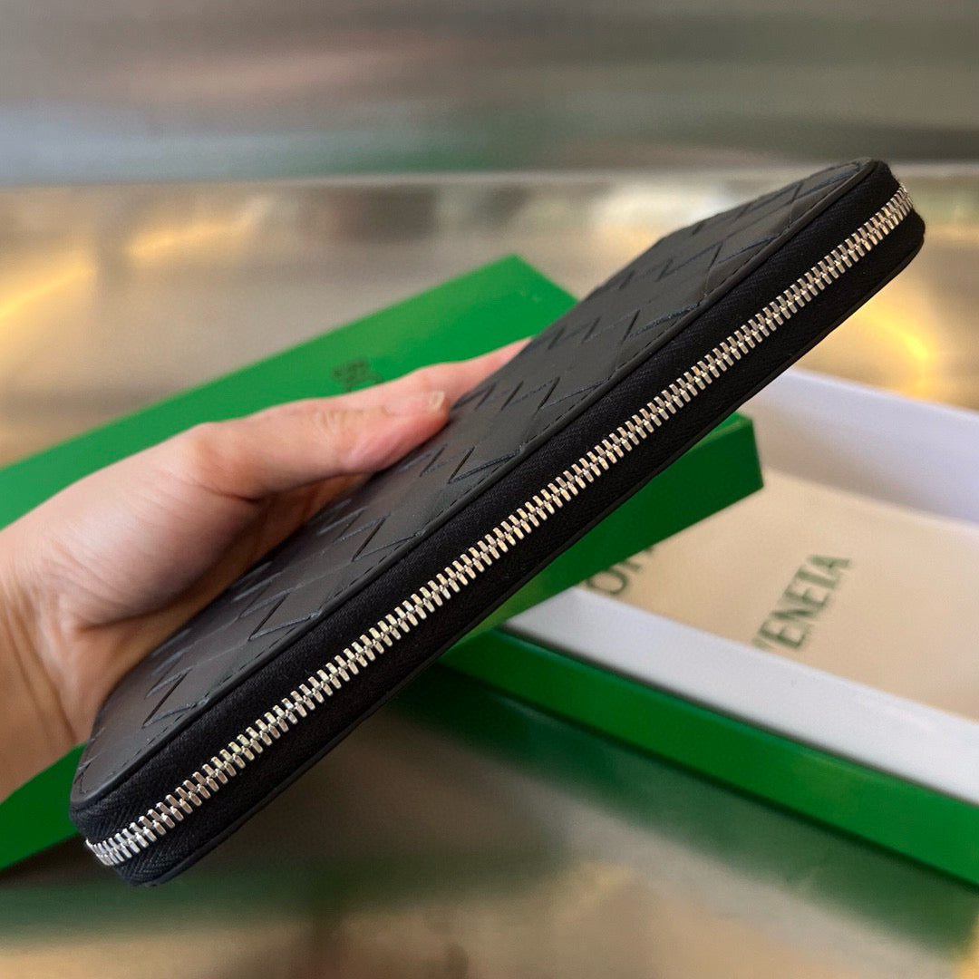 Bottega Veneta Long Zipped Wallet
