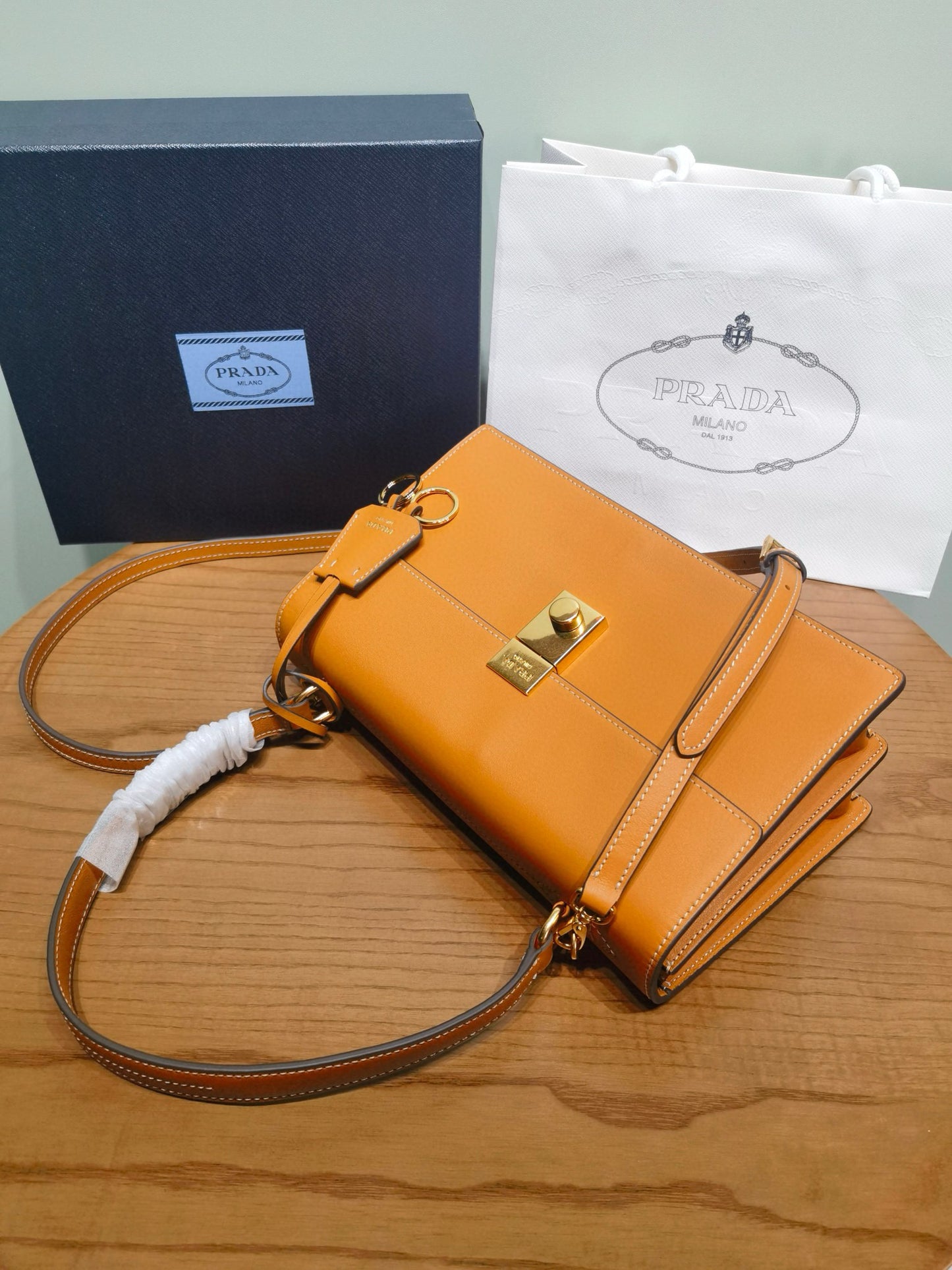 PD Soft Sound Shoulder Bag 28x16x10cm