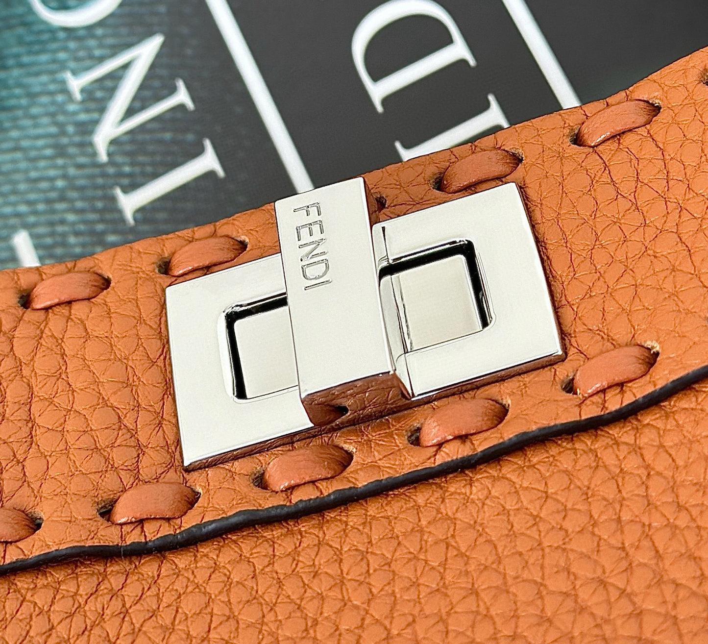 Fendi Peekaboo Bag (23.5x12x20 cm)