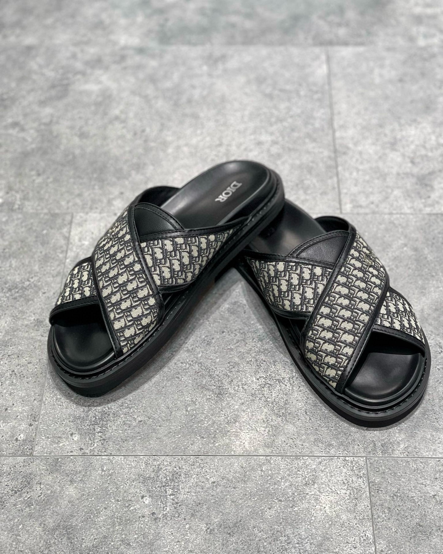 CD SANDALS