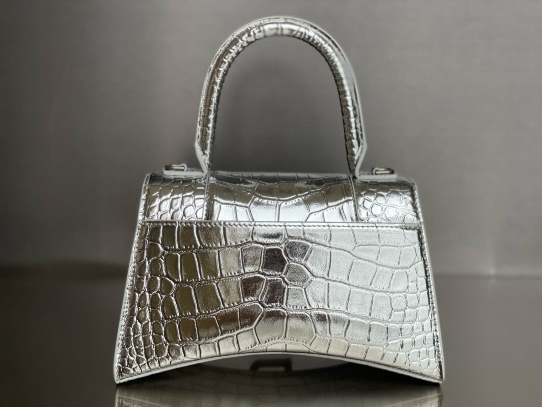 BLCG Hourglass Crocodile Top-handle Handbag
(23x10x24cm)