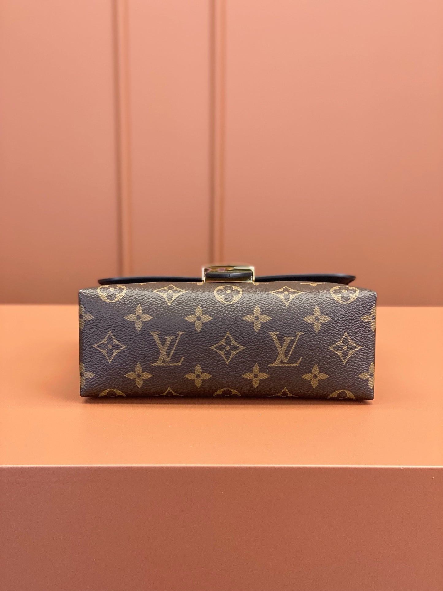 LV Locky BB M44141