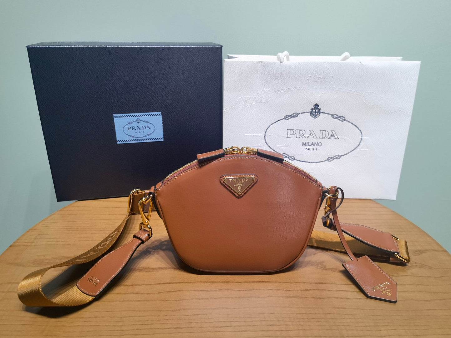 Prada Shoulder Bag 18x15x8cm