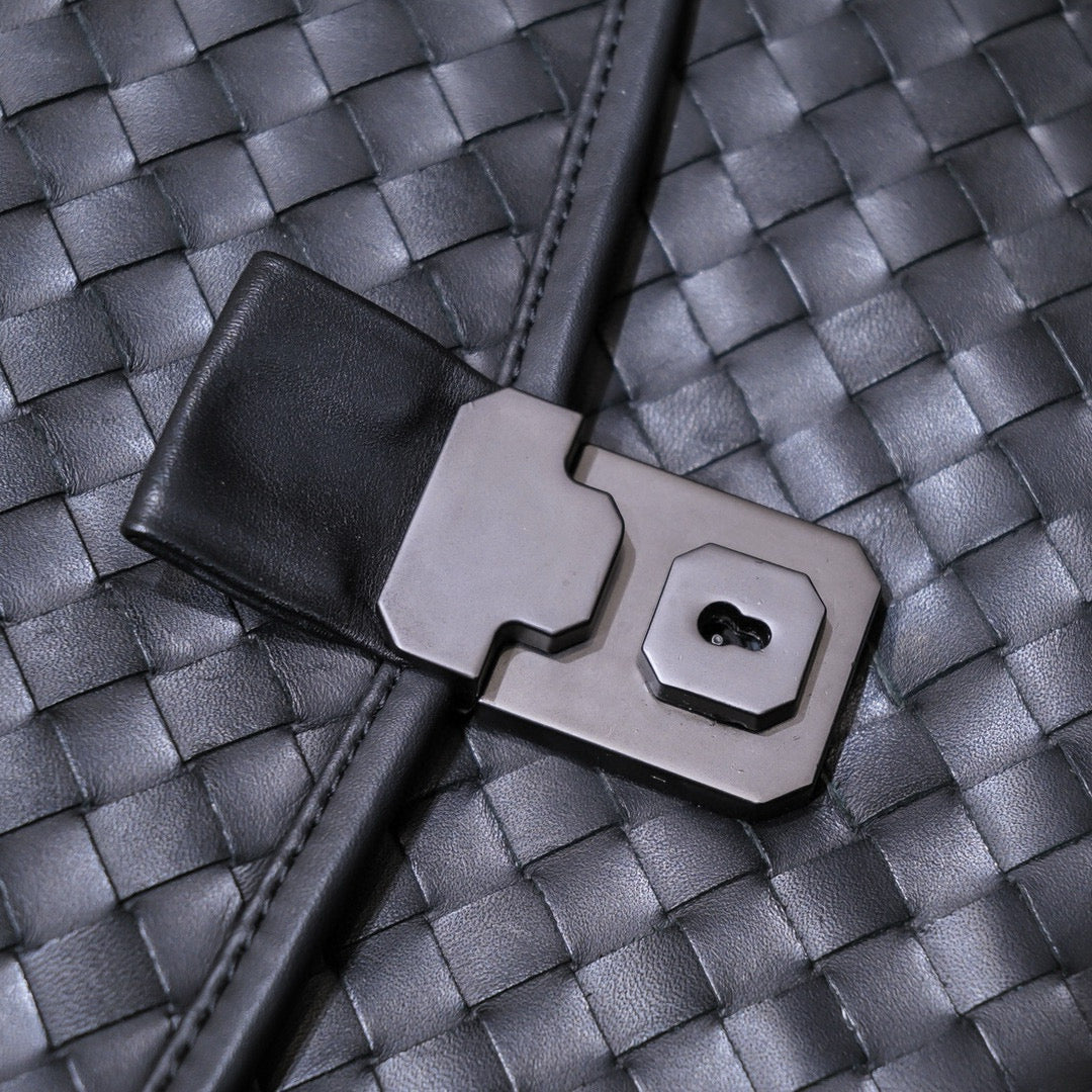 BV Handbag 40.27.8CM