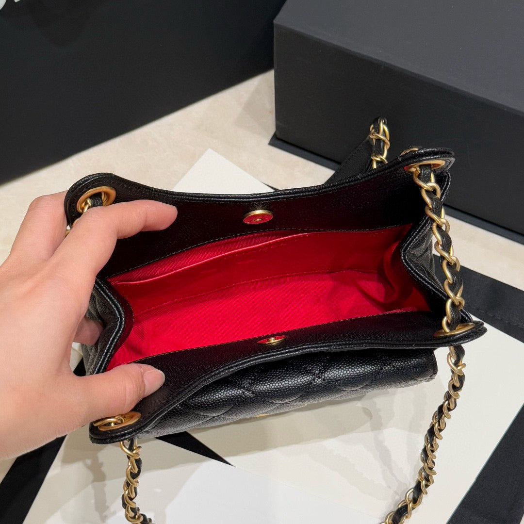 Chanel 24C Hobo (19x17x6cm)