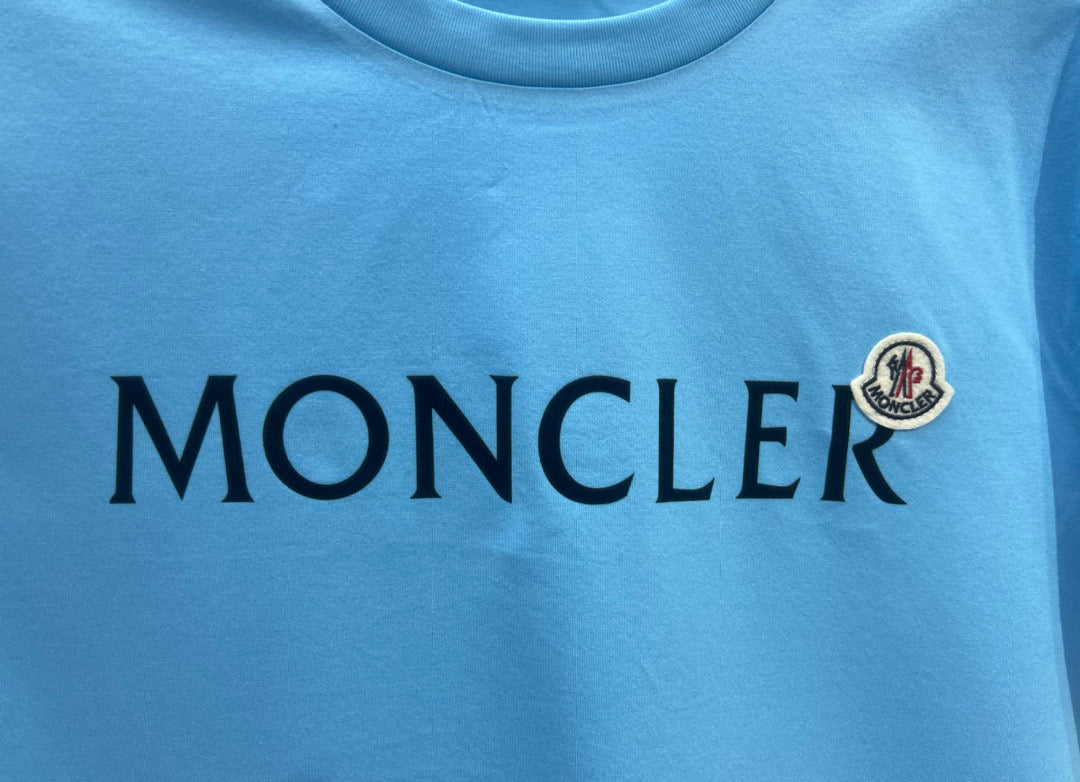 Moncler T-shirt