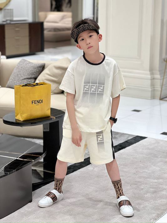 Fendi T-Shirt/Short Pant Set
