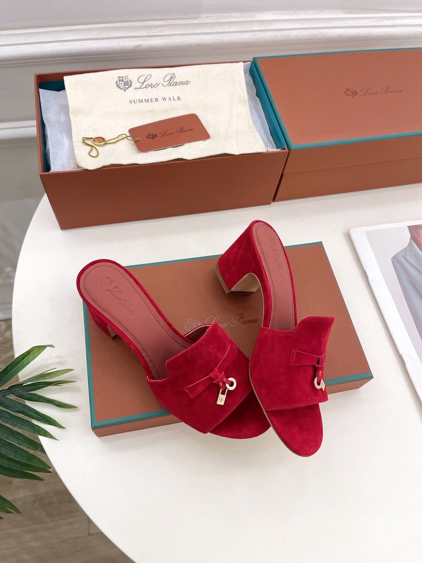 LP Sandals