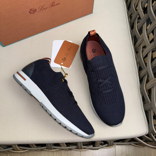 LP Sneakers